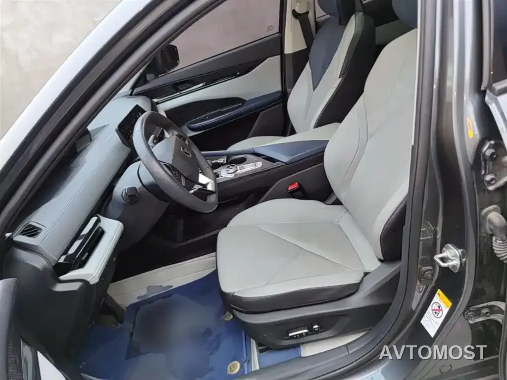 Changan UNI-V iDD 2023 ZhiDian iDD 1.5T 113km Smart Fun Edition — фото 15