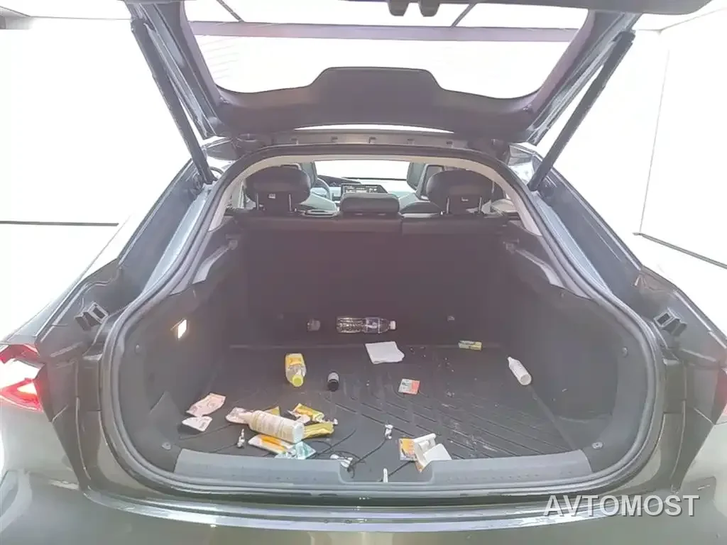Changan UNI-V iDD 2023 ZhiDian iDD 1.5T 113km Smart Fun Edition — фото 18