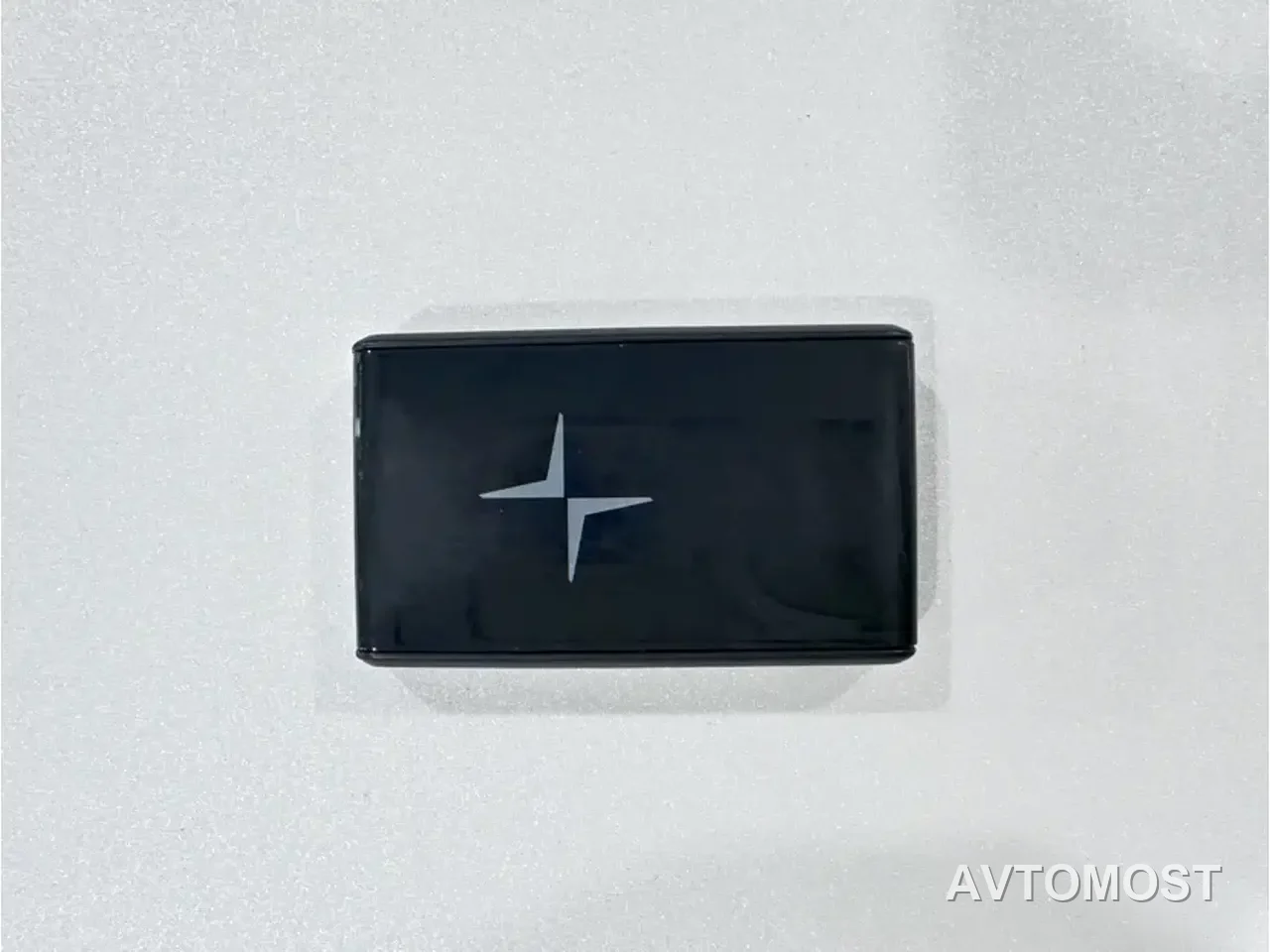 Polestar 4 2024 Dual Motor Long Range PLUS Twin-Star Connected Edition — фото 14