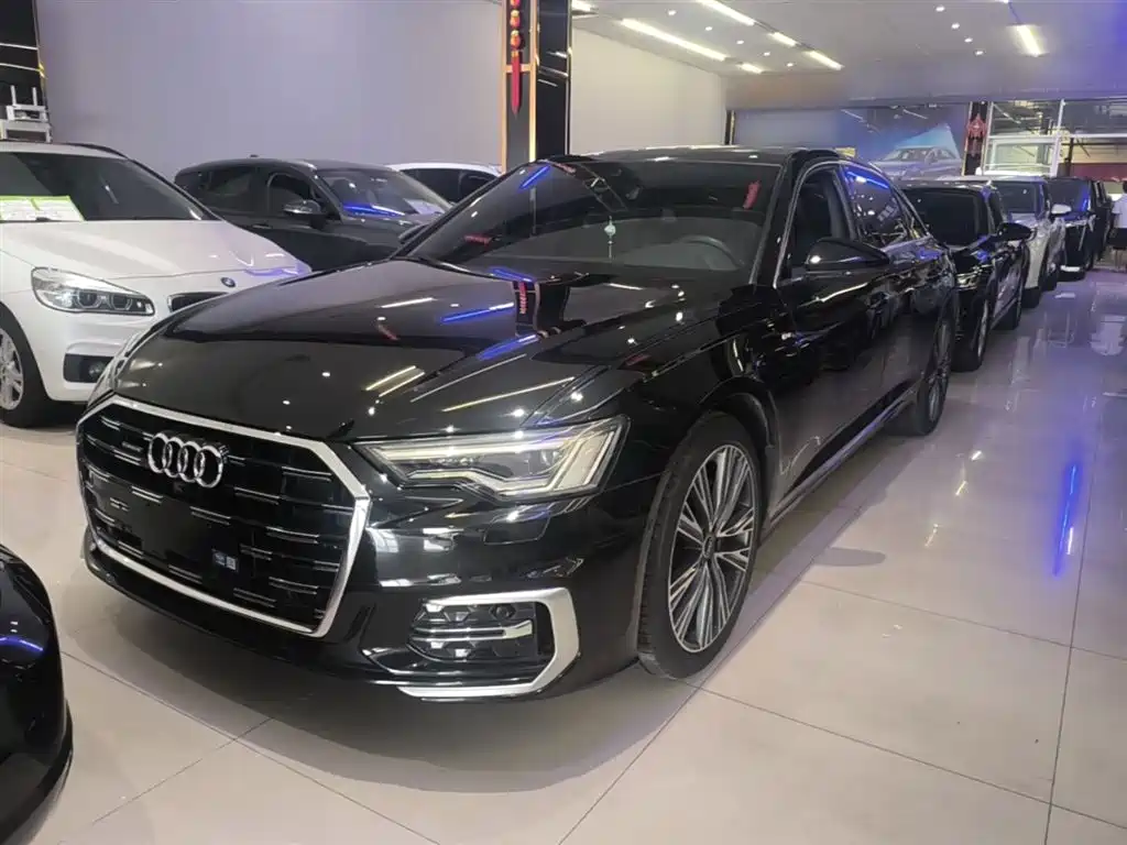 Audi A6L 2023 Facelift 45 TFSI quattro Premium Dynamic — фото 2