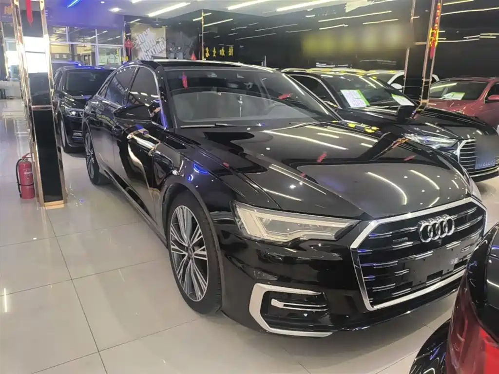 Audi A6L 2023 Facelift 45 TFSI quattro Premium Dynamic — фото 4