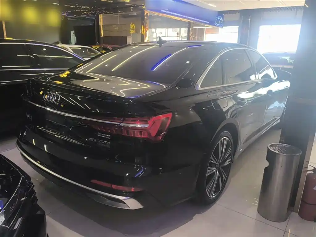 Audi A6L 2023 Facelift 45 TFSI quattro Premium Dynamic — фото 7