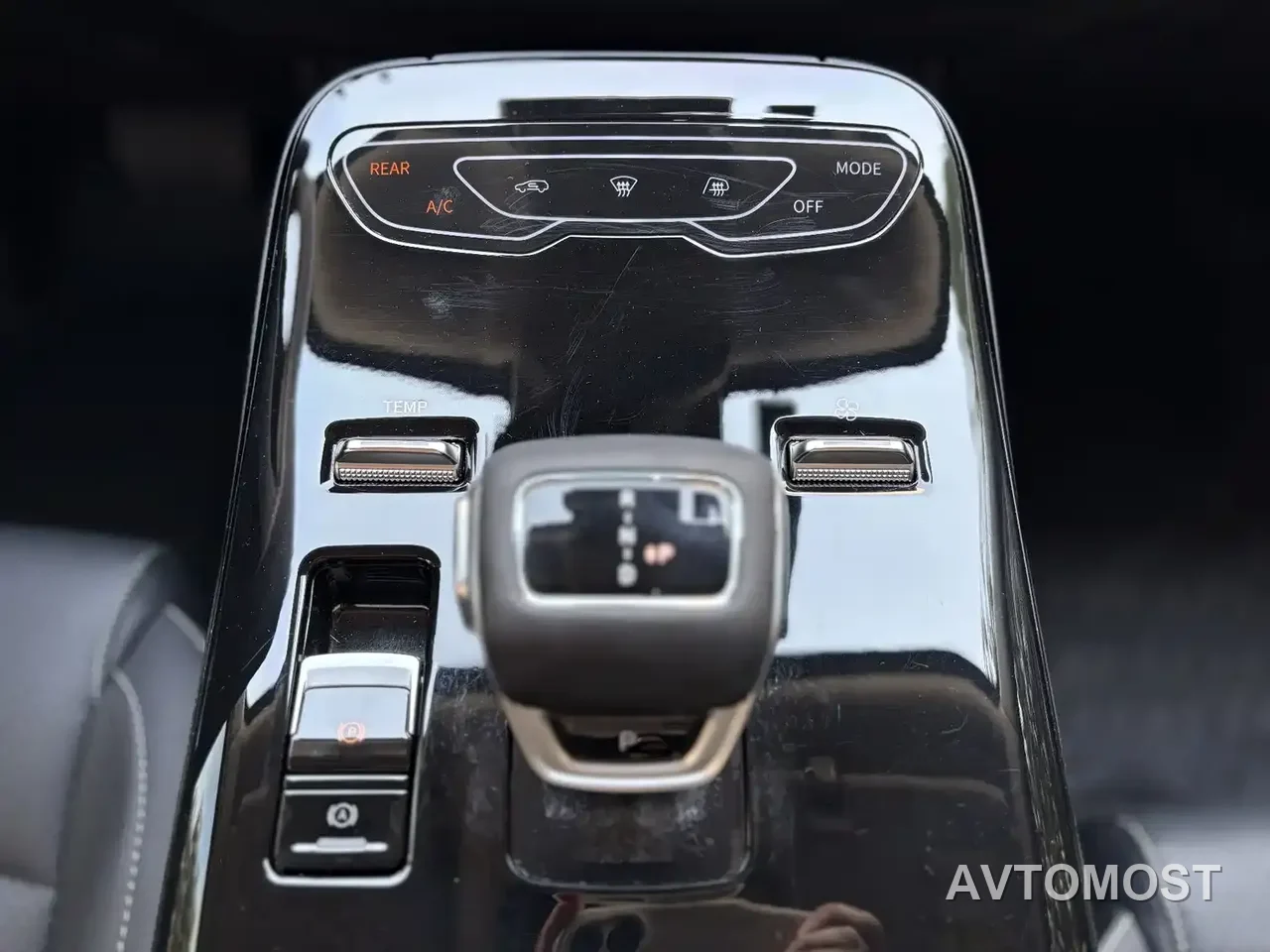 Dongfeng Fengxing Starlight V9 2026 Beyond Joy Series 200km Comfort — фото 11
