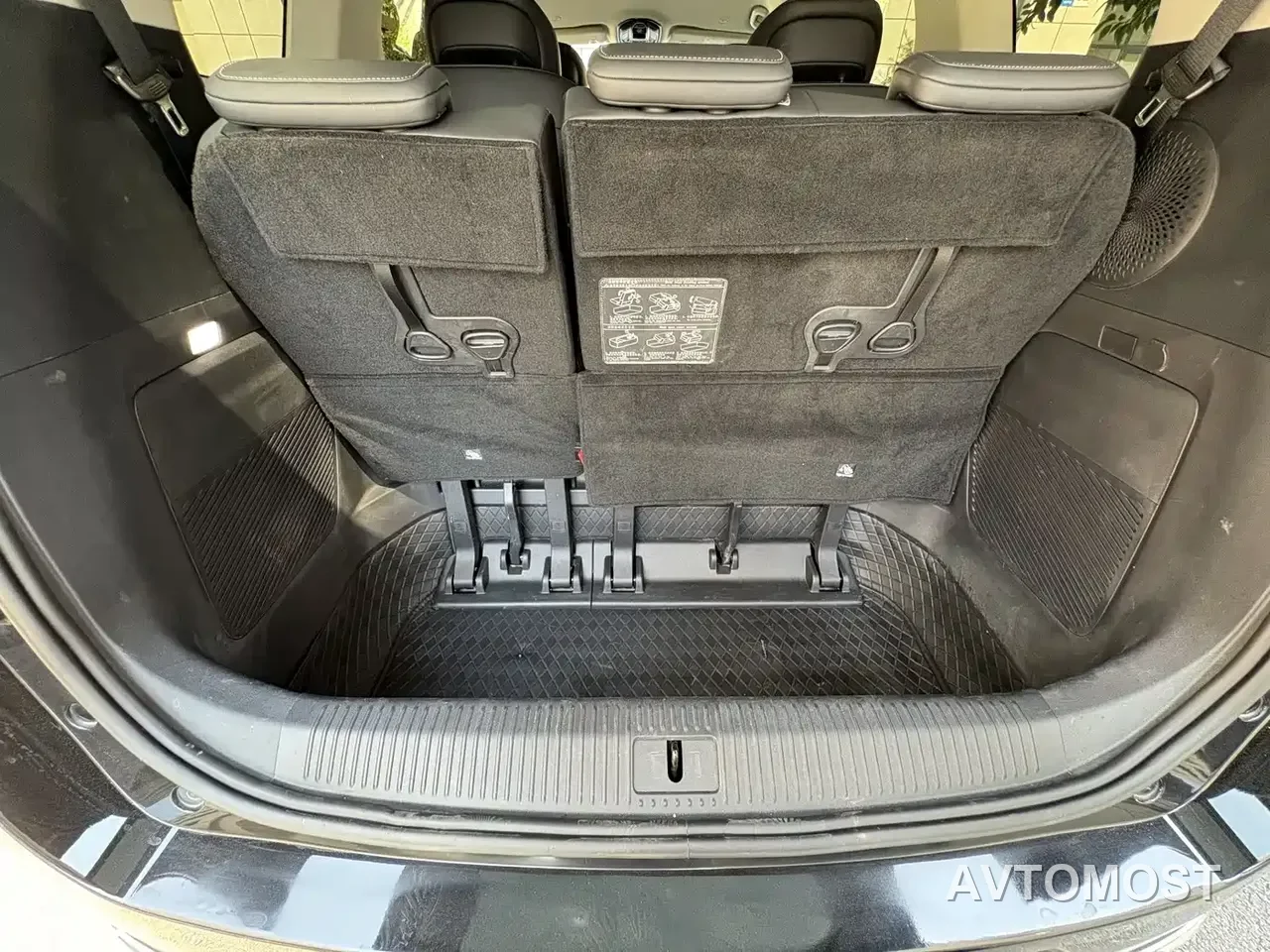 Dongfeng Fengxing Starlight V9 2026 Beyond Joy Series 200km Comfort — фото 23