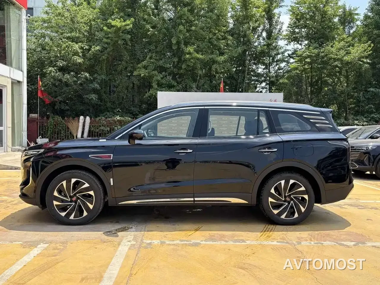 Hongqi HS7 PHEV 2024 2.0T PHEV 4WD Flagship Edition 6-seater — фото 12