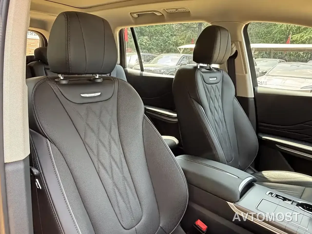 Hongqi HS7 PHEV 2024 2.0T PHEV 4WD Flagship Edition 6-seater — фото 14