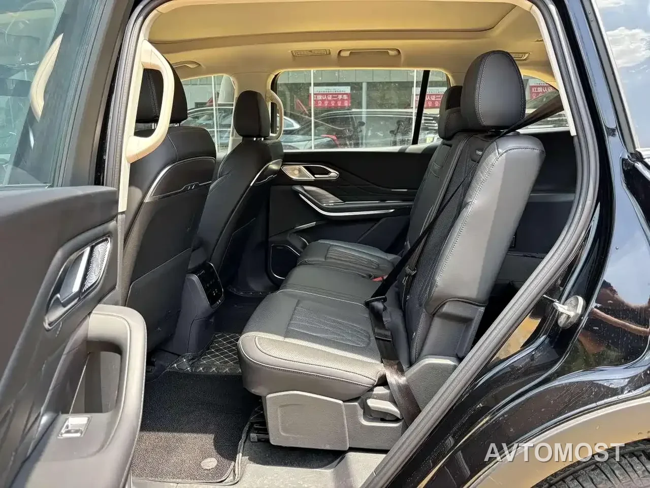 Hongqi HS7 PHEV 2024 2.0T PHEV 4WD Flagship Edition 6-seater — фото 15