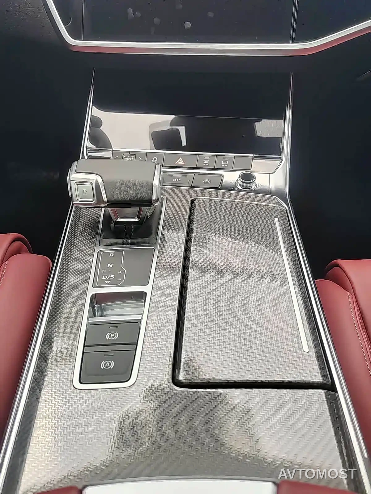 Audi A7L 2025 Model Year 45 TFSI quattro Black Knight Edition — фото 2