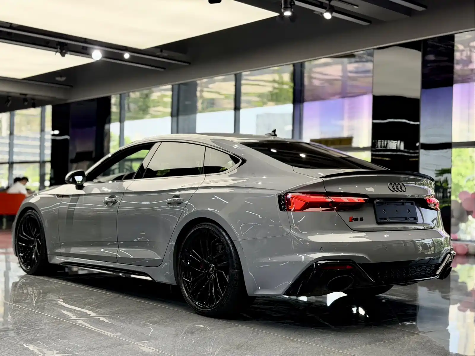 Audi RS 5 2022 RS 5 2.9T Sportback Obsidian Edition — фото 5