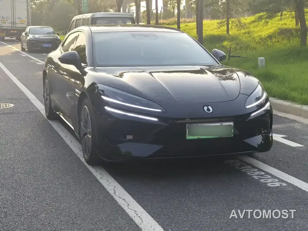Denza Z9GT 2024 Model 1100 AWD Max Edition — фото 2