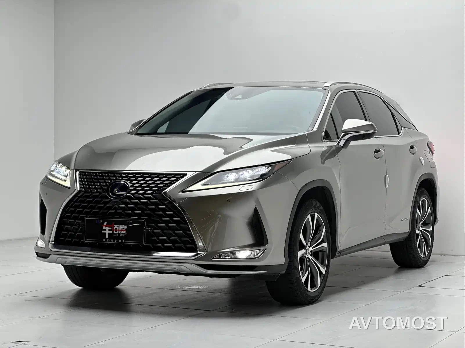 Lexus RX 2020 Facelift 450h AWD Elegance Edition — фото 1