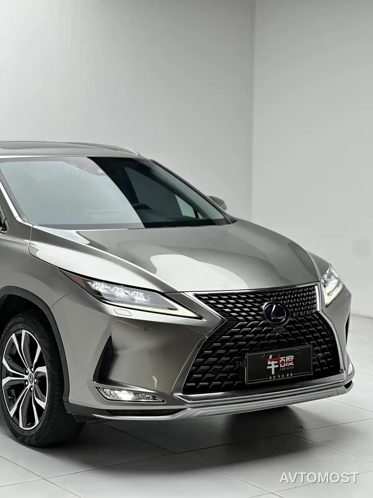 Lexus RX 2020 Facelift 450h AWD Elegance Edition — фото 9
