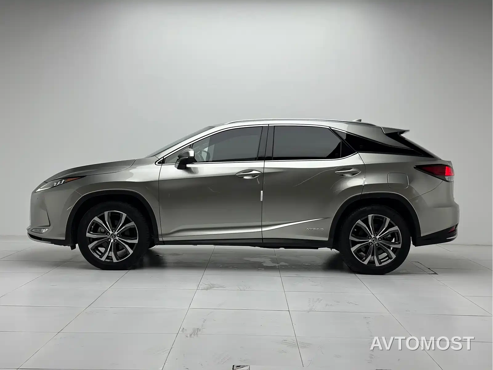 Lexus RX 2020 Facelift 450h AWD Elegance Edition — фото 22