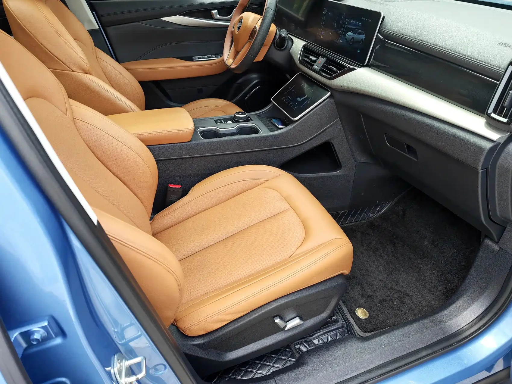 Weltmeister W6 2021 520km ACE Ultimate Smart Edition — фото 15