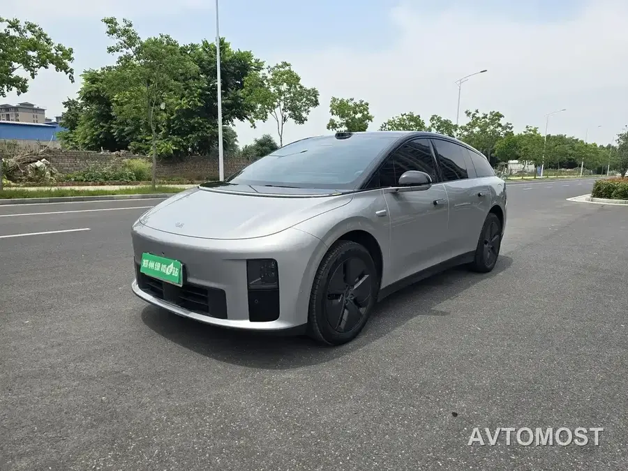 Li Auto i6 2025 2WD Base Model