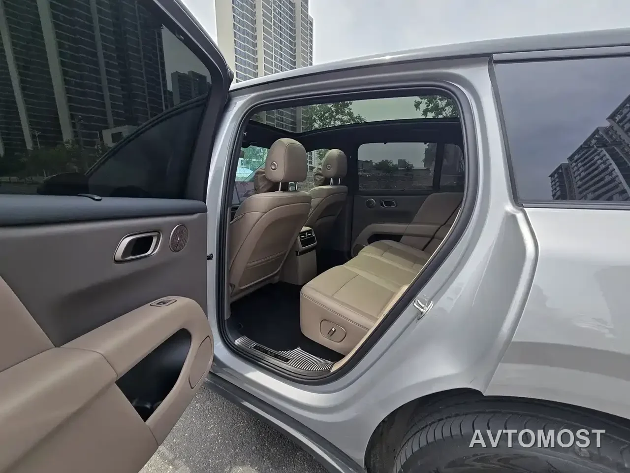 Li Auto i6 2025 2WD Base Model — фото 6