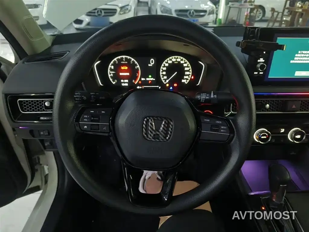 Honda Civic 2022 240TURBO CVT Sport Edition — фото 10