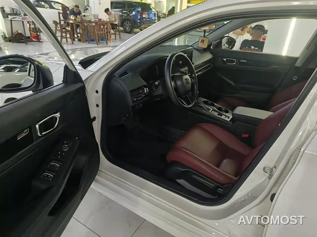 Honda Civic 2022 240TURBO CVT Sport Edition — фото 15