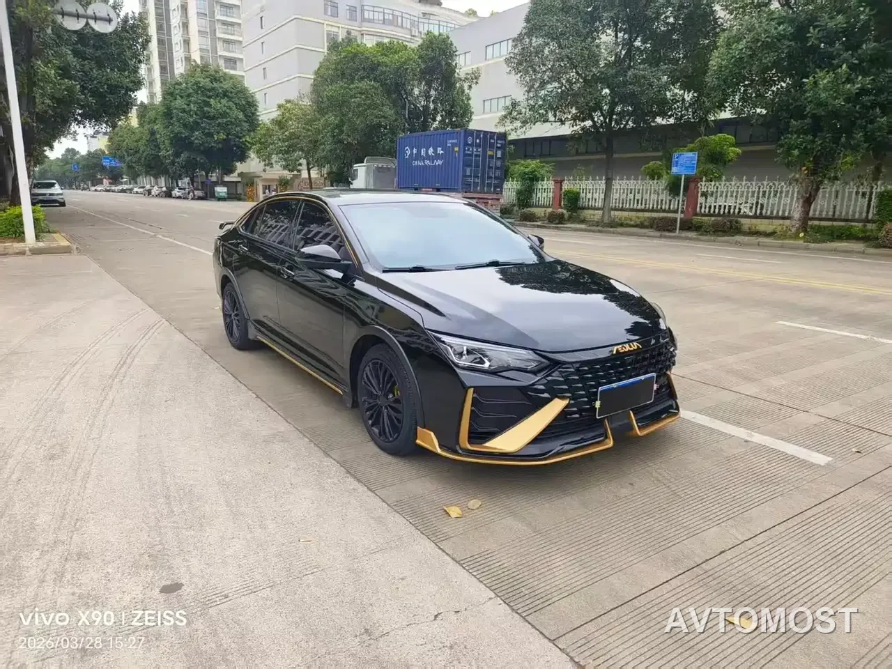 Dongfeng Aeolus Yixuan MAX 2021 1.5T Dark Night Holy Light Edition (Hybrid) — фото 1