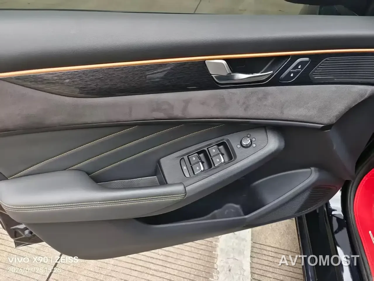 Dongfeng Aeolus Yixuan MAX 2021 1.5T Dark Night Holy Light Edition (Hybrid) — фото 11