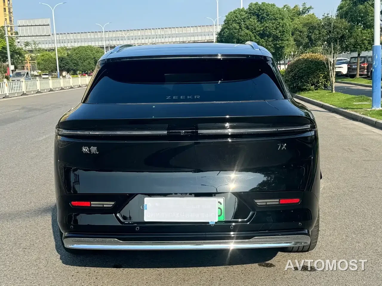 Zeekr 7X 2025 Model 75kWh RWD Smart Driving Edition — фото 5