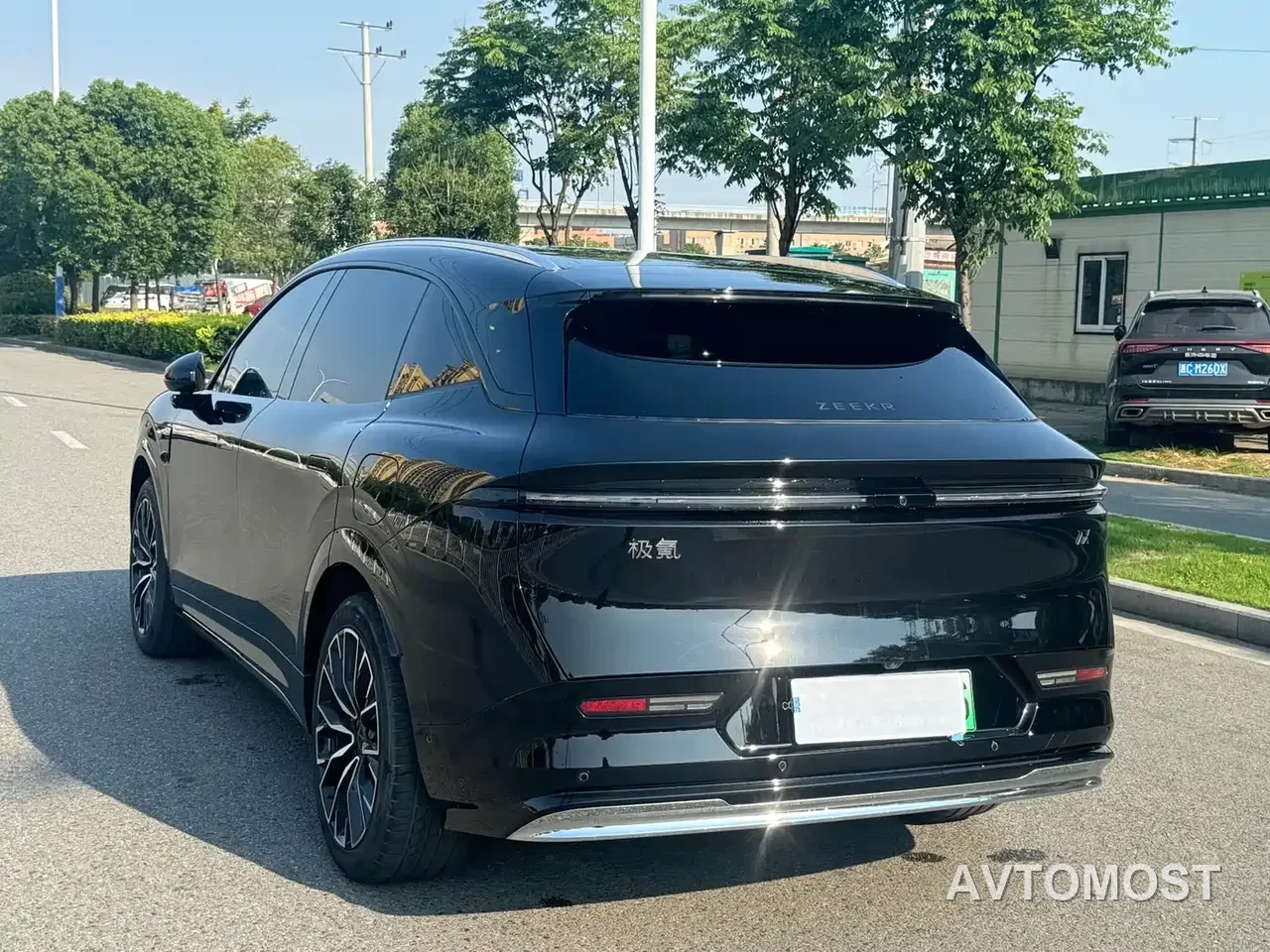 Zeekr 7X 2025 Model 75kWh RWD Smart Driving Edition — фото 6
