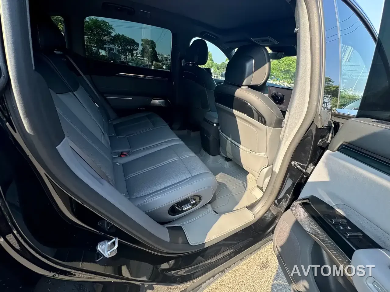 Zeekr 7X 2025 Model 75kWh RWD Smart Driving Edition — фото 9