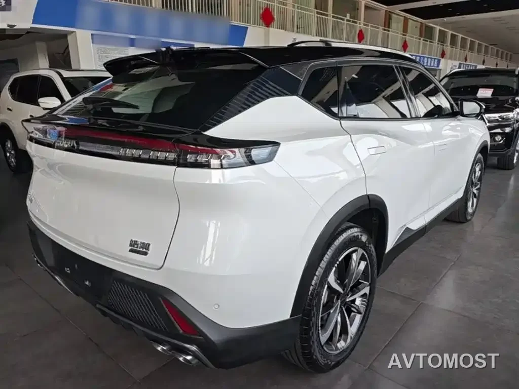 Dongfeng Aeolus Haohan 2023 DH-i 1.5T Luxury Edition — фото 7
