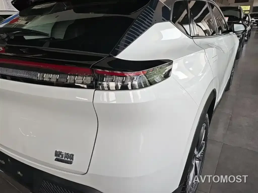 Dongfeng Aeolus Haohan 2023 DH-i 1.5T Luxury Edition — фото 8