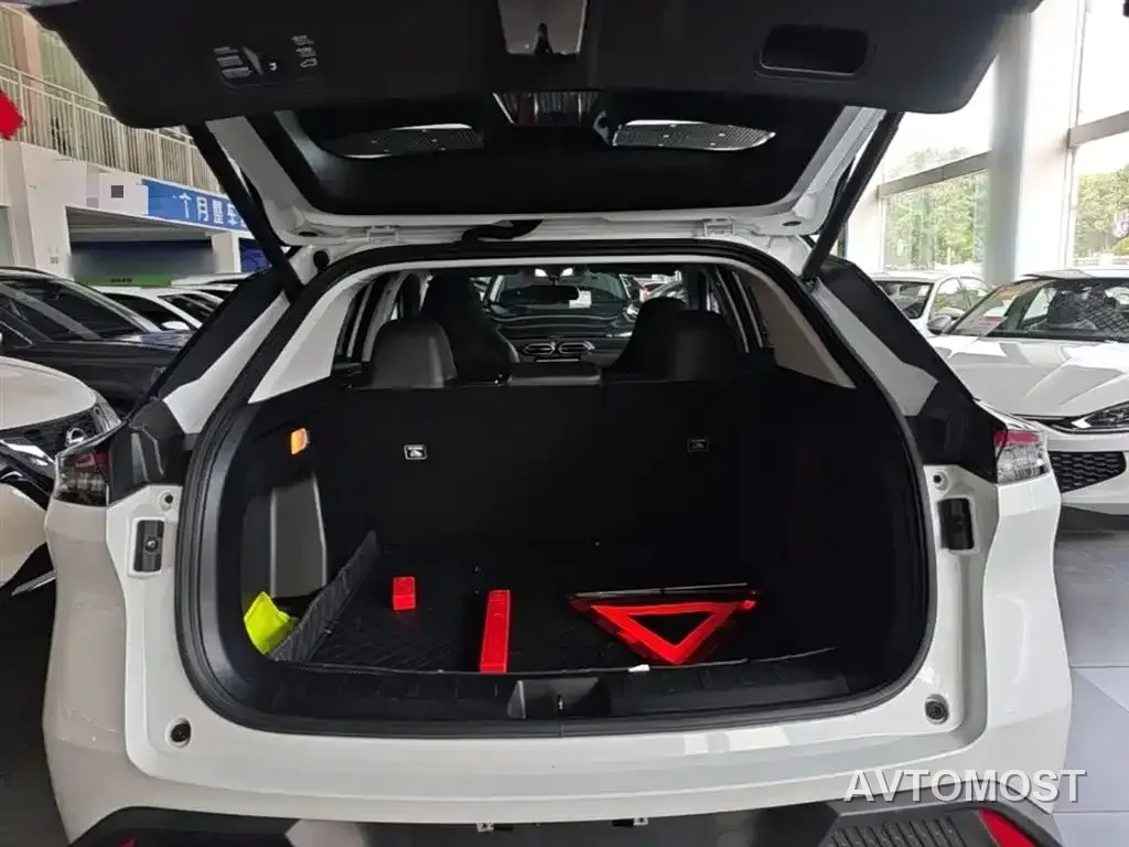 Dongfeng Aeolus Haohan 2023 DH-i 1.5T Luxury Edition — фото 17