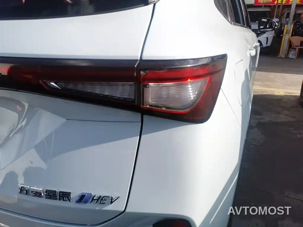 Wuling Xingchen 2022 2.0L DHT Electric Speed Edition — фото 8