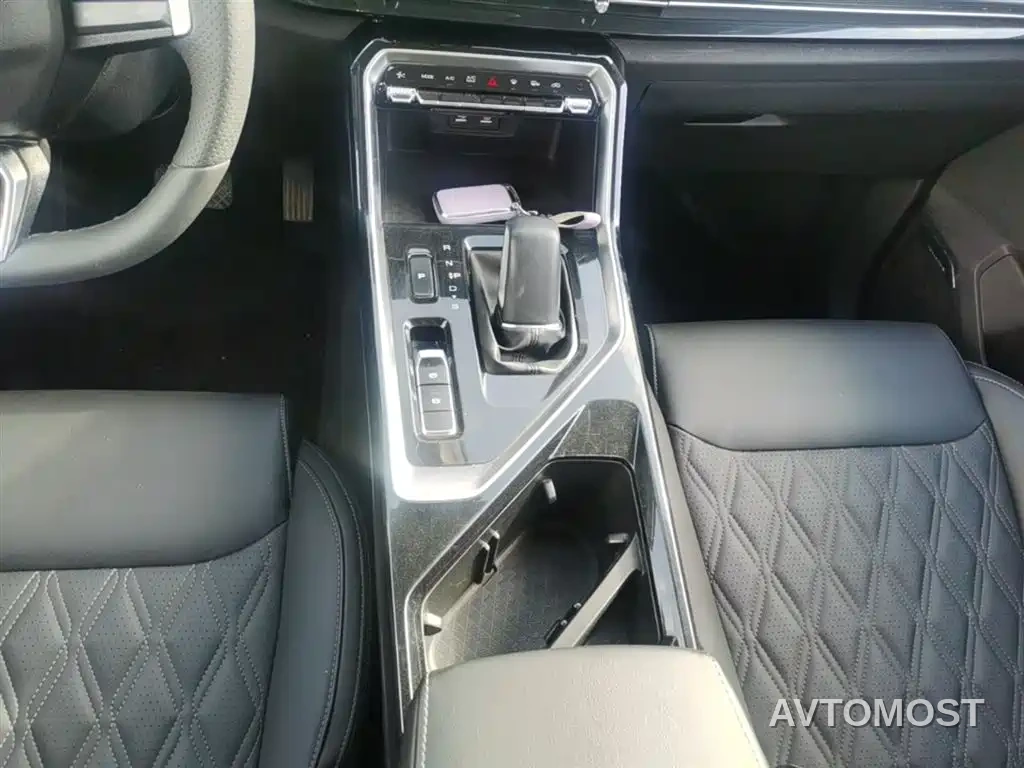 Wuling Xingchen 2022 2.0L DHT Electric Speed Edition — фото 12