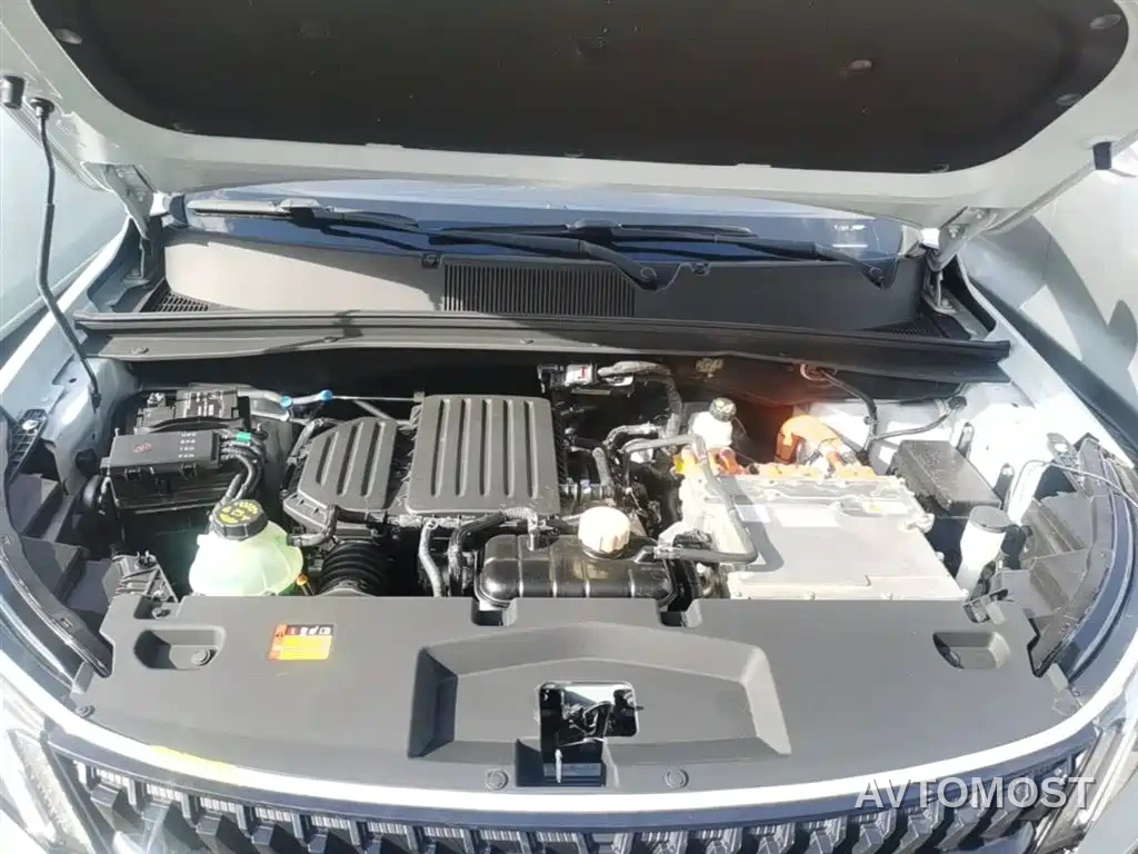 Wuling Xingchen 2022 2.0L DHT Electric Speed Edition — фото 17