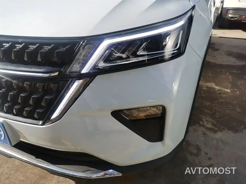 Wuling Xingchen 2022 2.0L DHT Electric Speed Edition — фото 21
