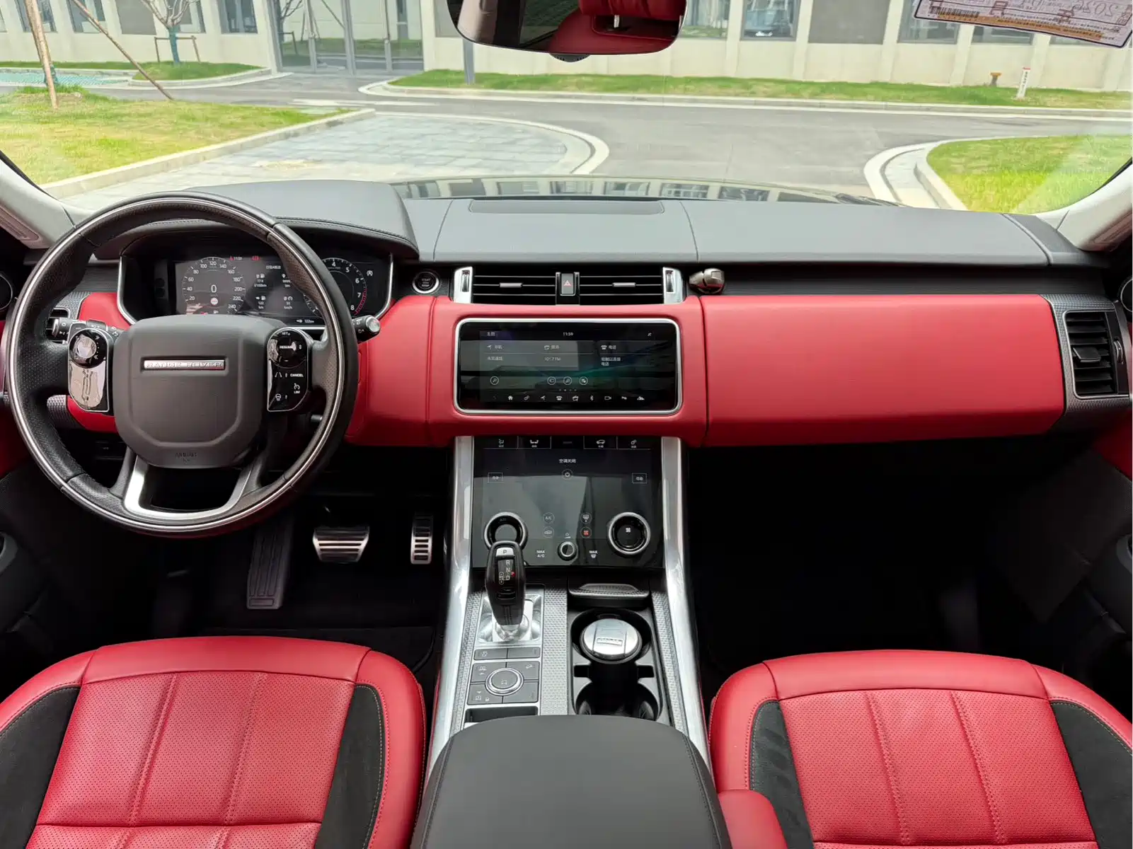 Land Rover Range Rover Sport 2022 3.0 L6 Gloss Black Edition — фото 7