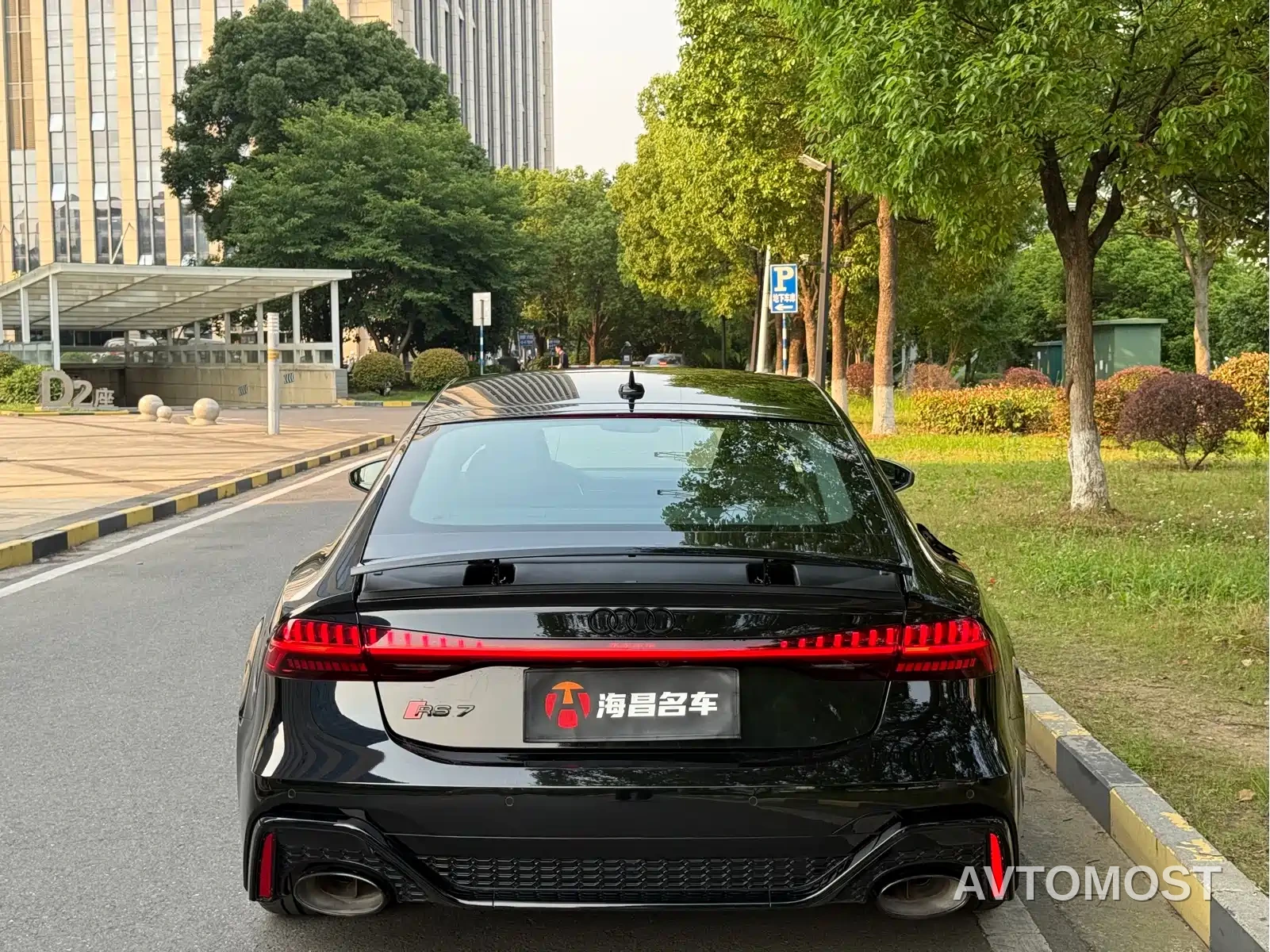Audi RS 7 2025 RS 7 4.0T Sportback Performance — фото 8