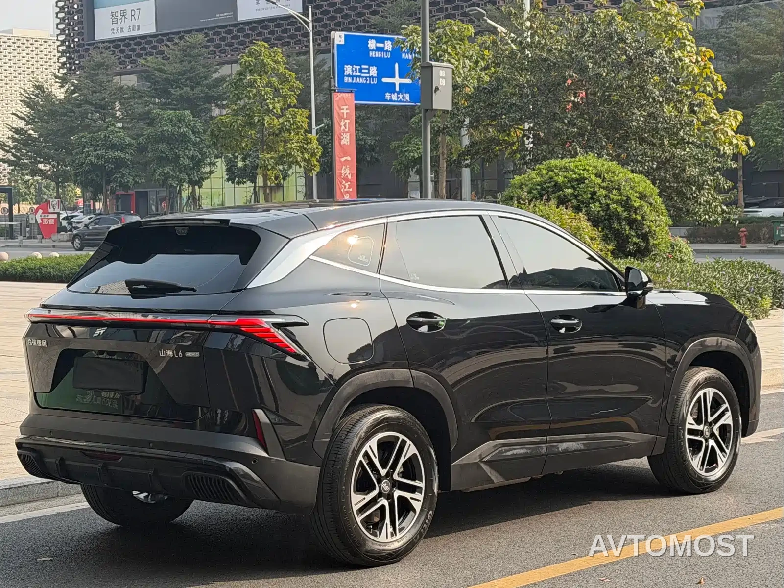 Jetour Shanhai L6 2024 1.5TD DHT MAX — фото 4