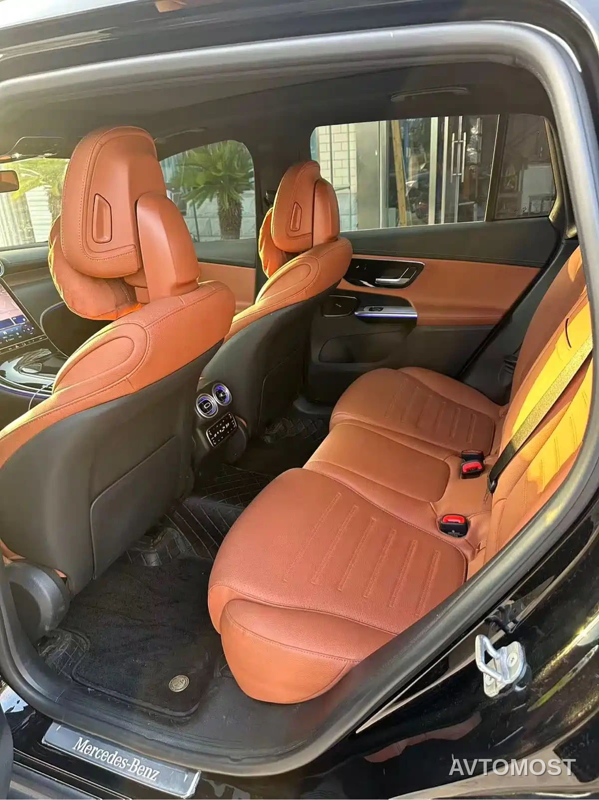 Mercedes-Benz GLC 2024 GLC 260 L 4MATIC Dynamic 5-seater — фото 9