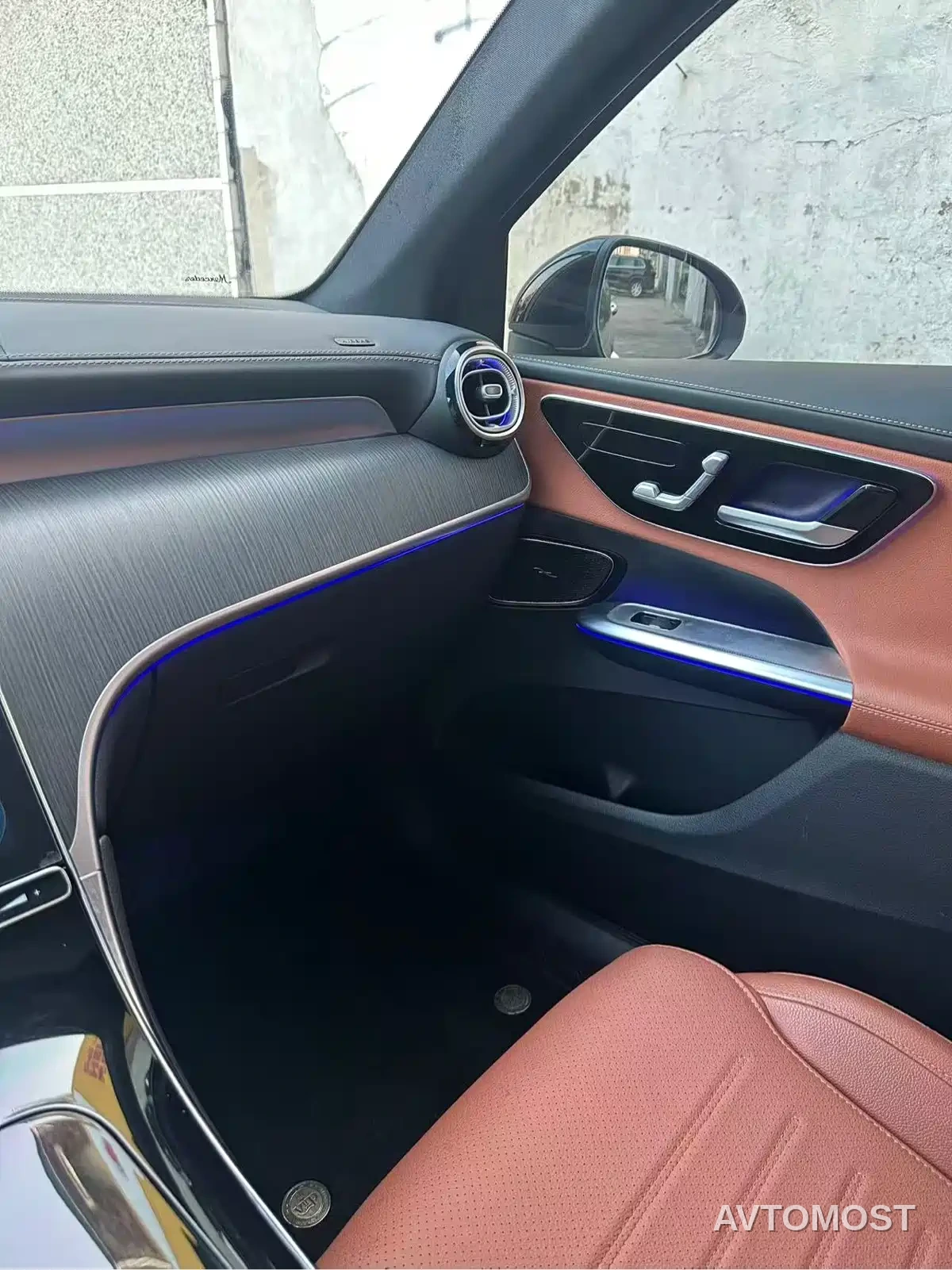 Mercedes-Benz GLC 2024 GLC 260 L 4MATIC Dynamic 5-seater — фото 13