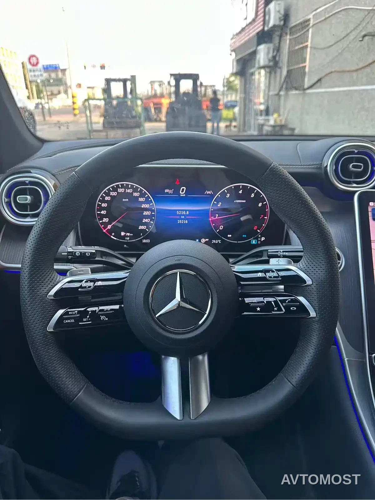 Mercedes-Benz GLC 2024 GLC 260 L 4MATIC Dynamic 5-seater — фото 15