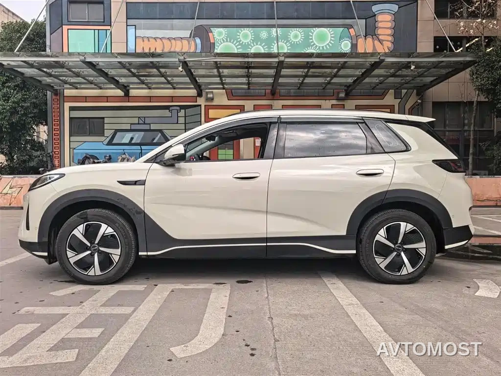 BYD Hai Shi 05 EV 2025 520KM Smart Navigation Edition — фото 13
