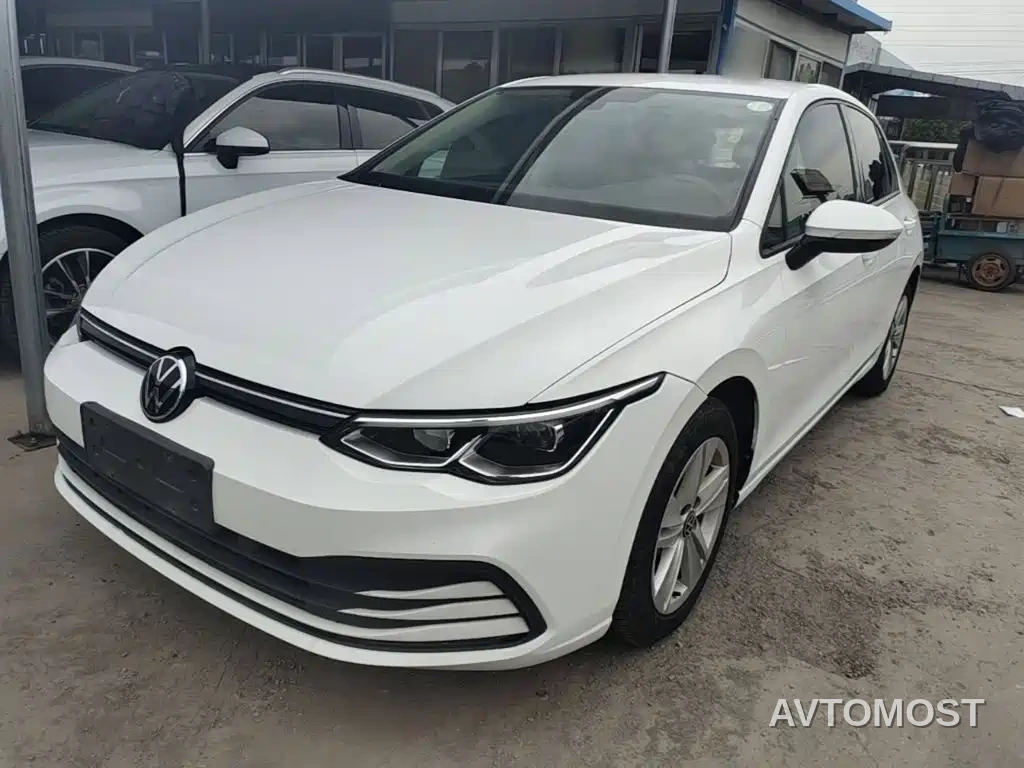 Volkswagen Golf 2023 Model 200TSI DSG — фото 2