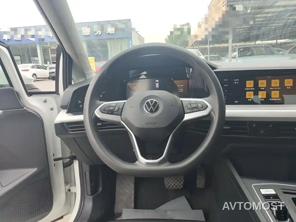 Volkswagen Golf 2023 Model 200TSI DSG — фото 7