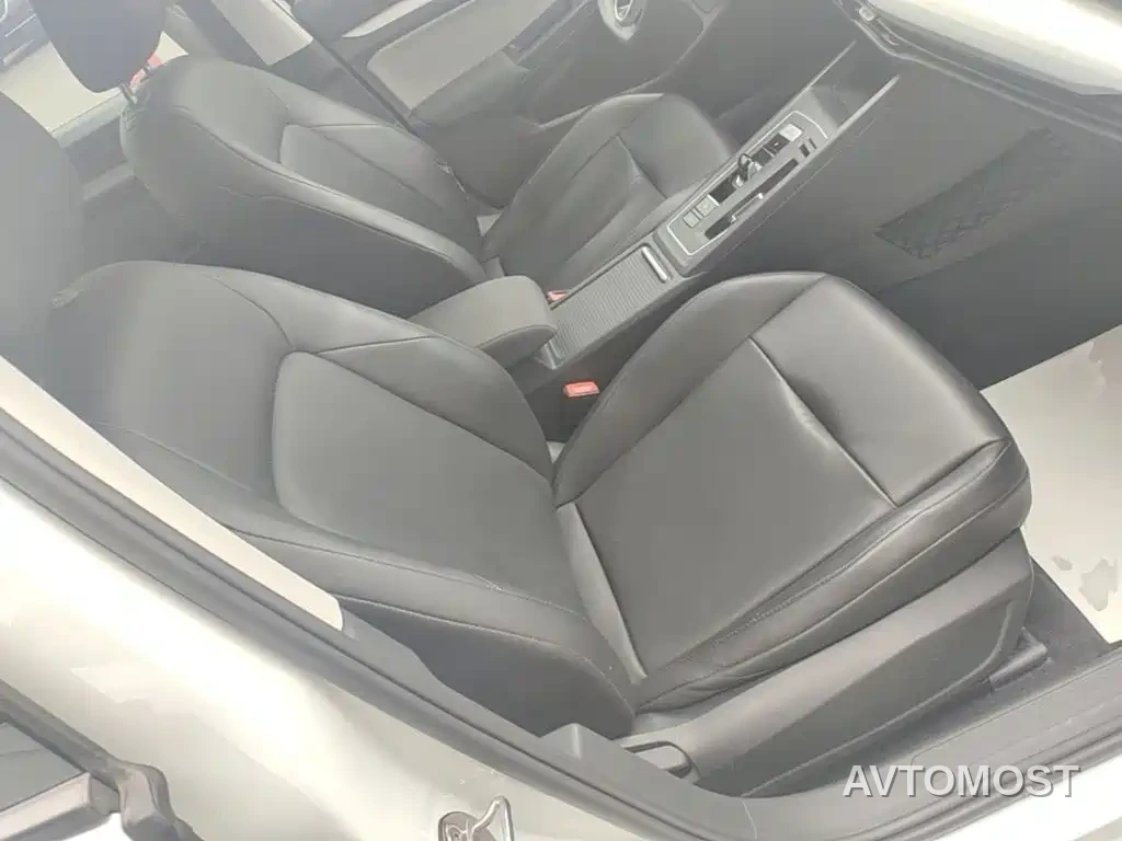 Volkswagen Golf 2023 Model 200TSI DSG — фото 20