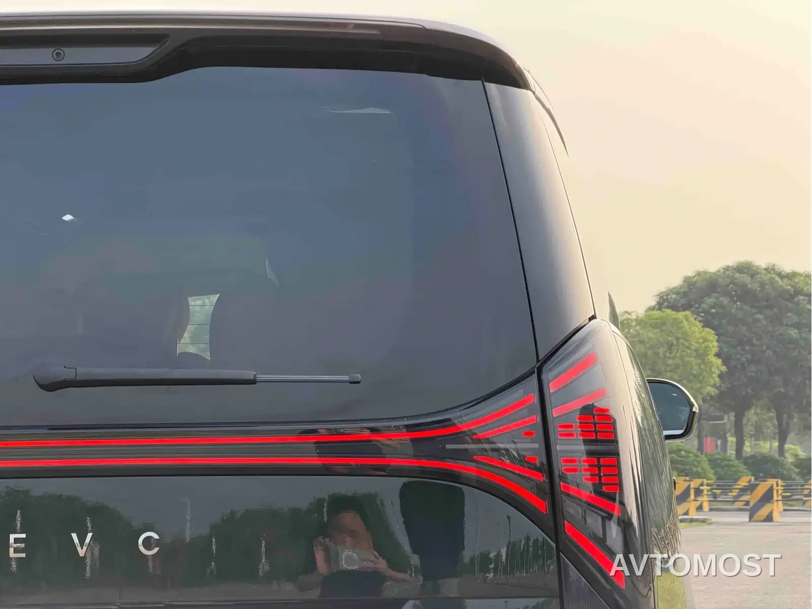 Geely Galaxy Yizhen L380 2025 Model 805km Flagship Edition AWD — фото 9