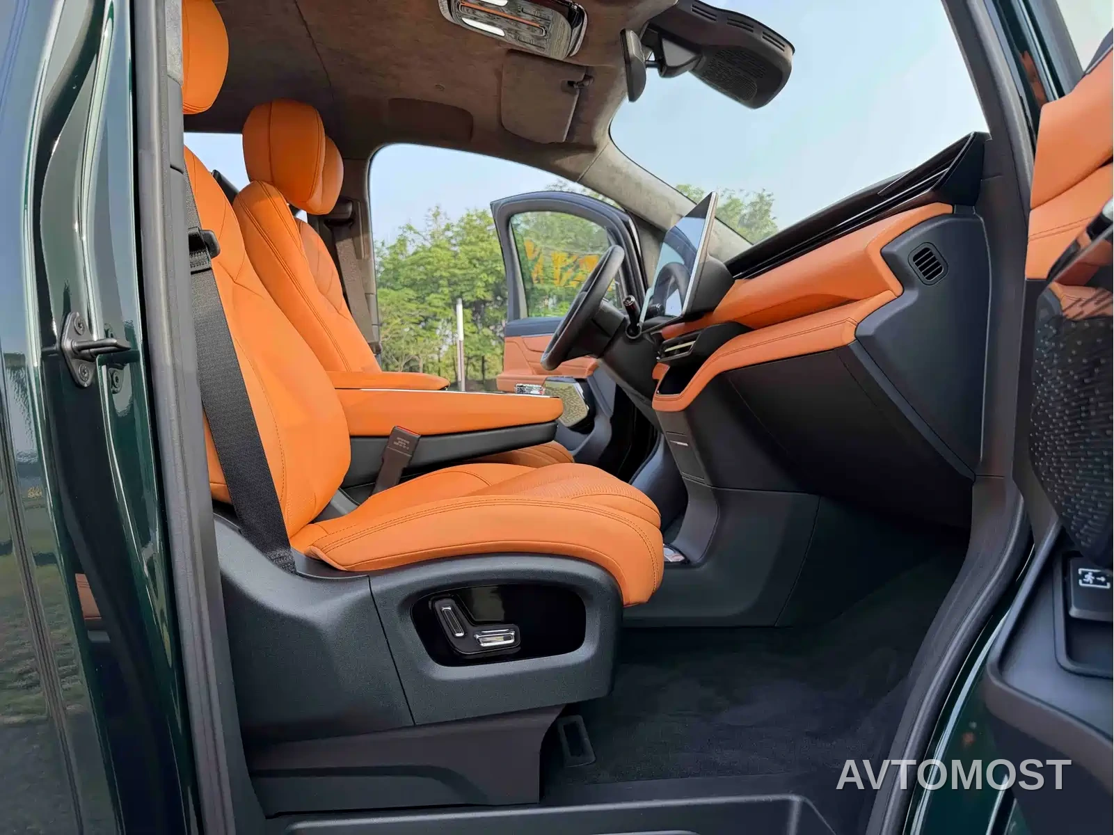 Geely Galaxy Yizhen L380 2025 Model 805km Flagship Edition AWD — фото 17