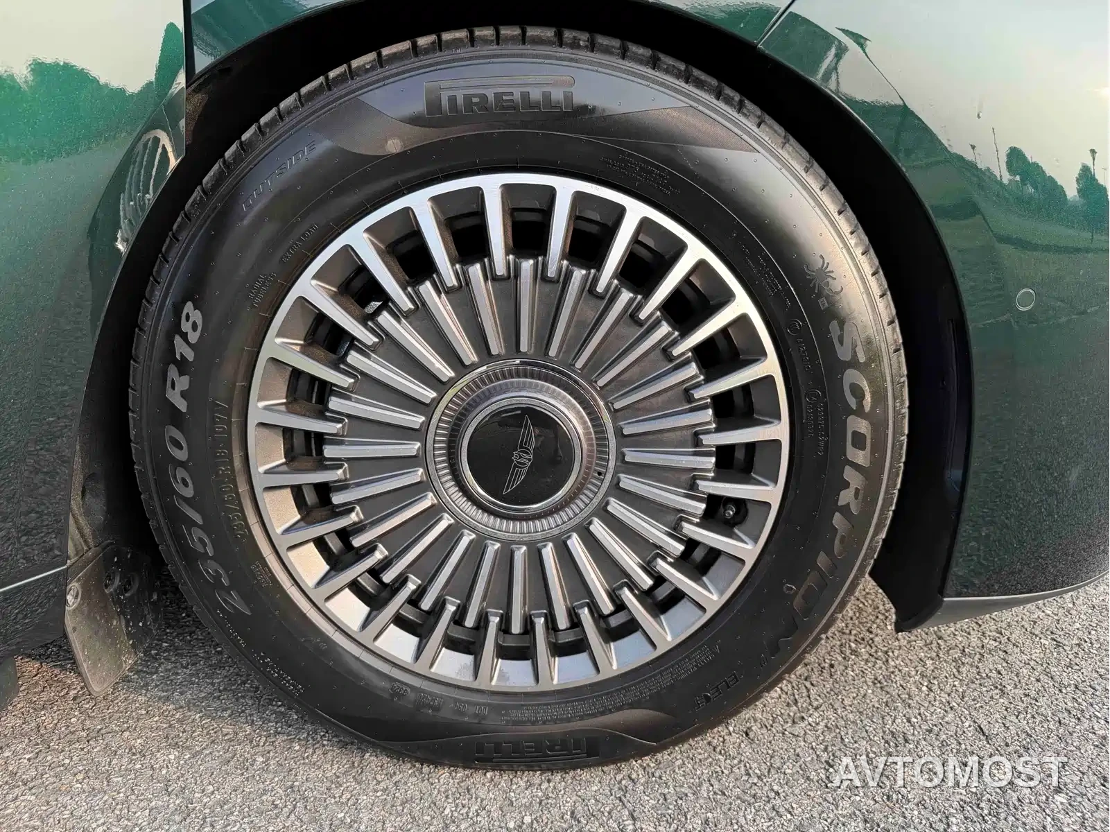Geely Galaxy Yizhen L380 2025 Model 805km Flagship Edition AWD — фото 32