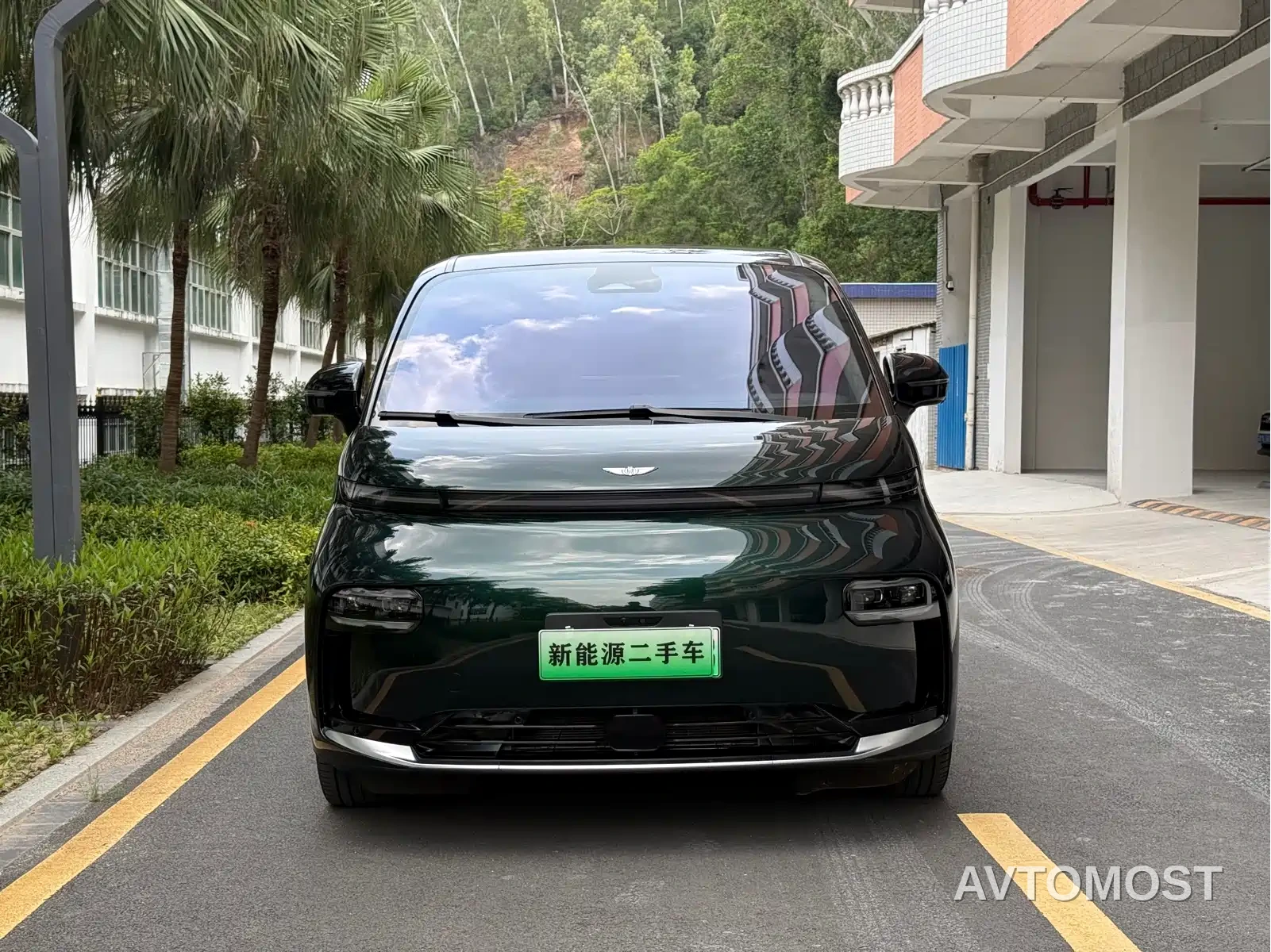 Geely Galaxy Yizhen L380 2025 Model 805km Flagship Edition AWD — фото 3