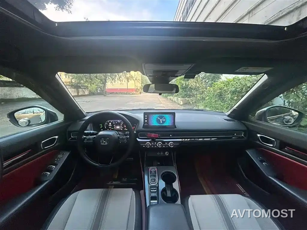 Honda Civic 2023 2.0L e:HEV Sharp Edition — фото 15