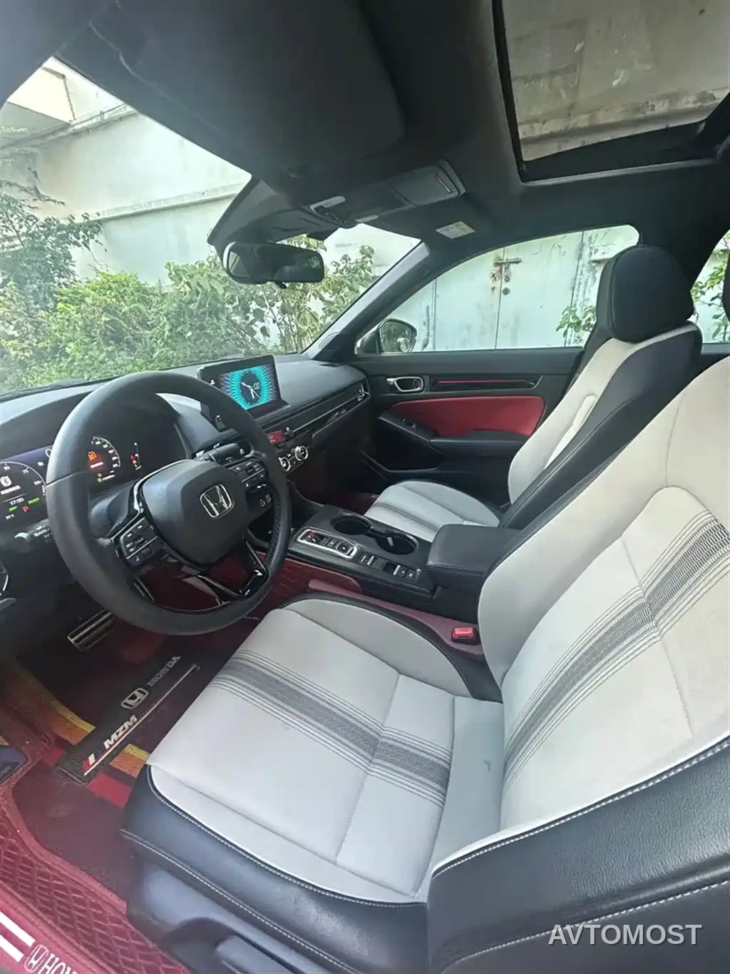 Honda Civic 2023 2.0L e:HEV Sharp Edition — фото 17